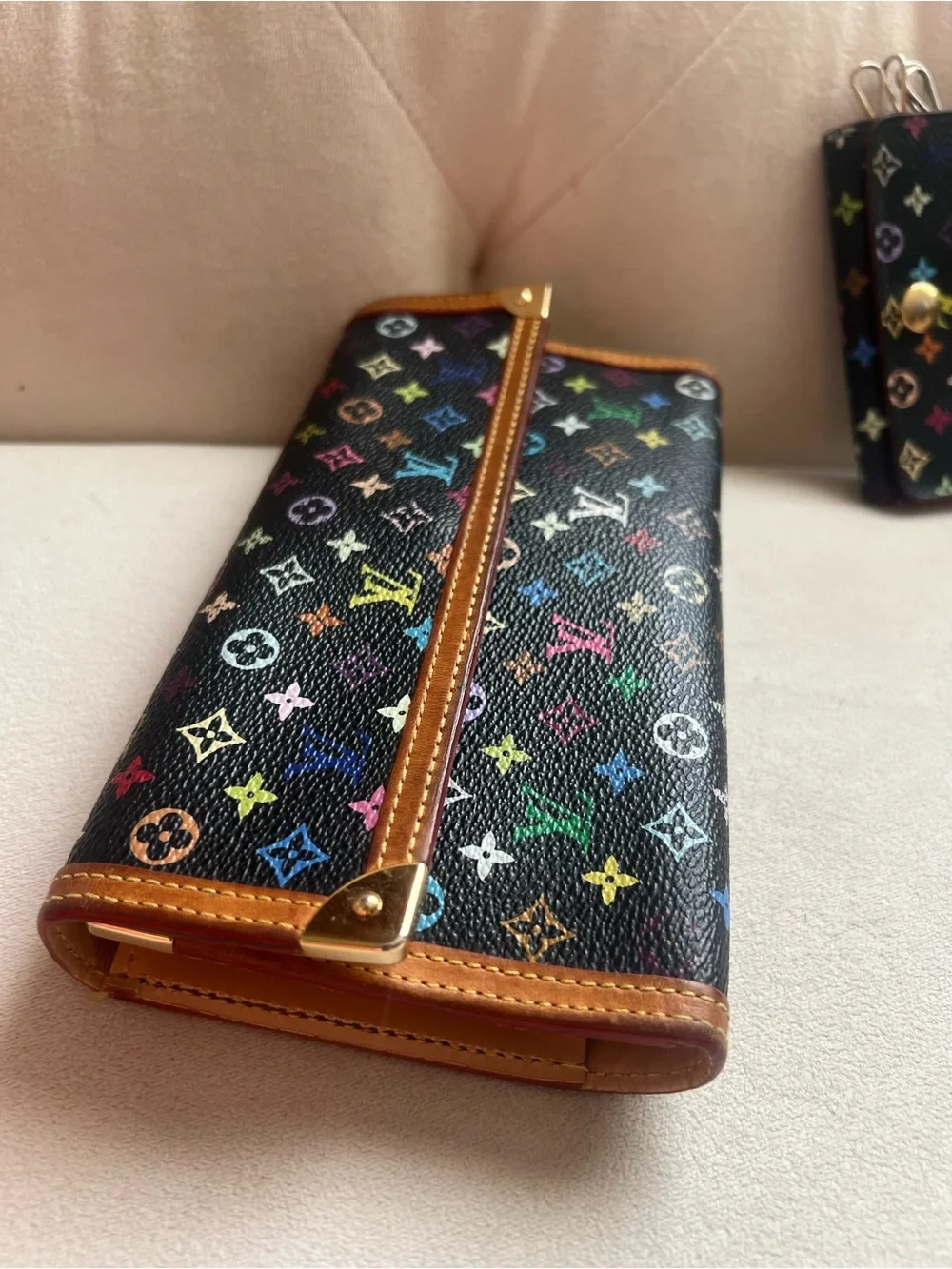 Louis Vuitton Mulicolor set wallet and keys holder